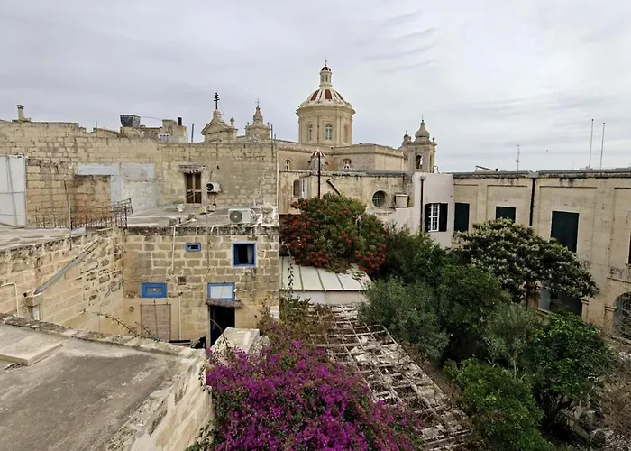 Traditional House Of Character - 6 Guests Max Appartamento