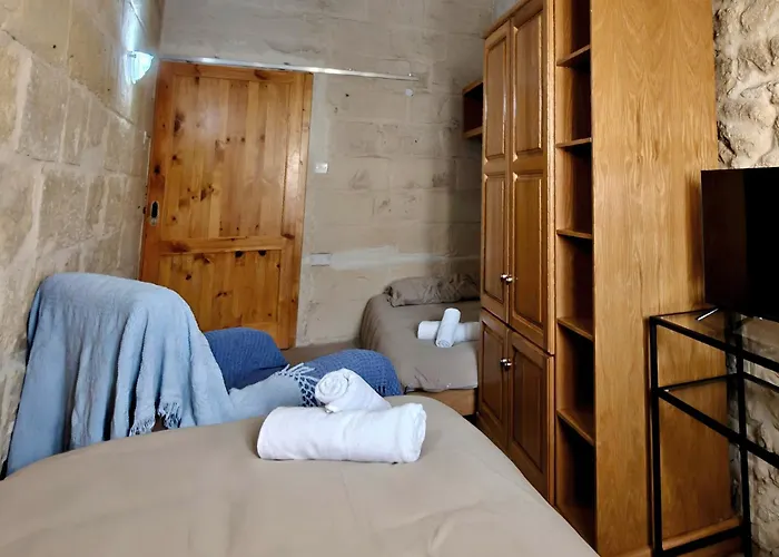 Traditional House Of Character - 6 Guests Max *